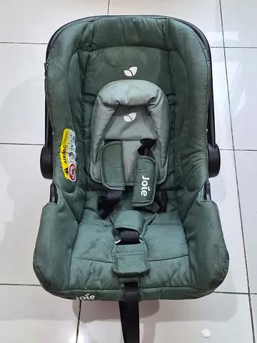 Original Joie Baby Car Seat - 2 in one convertible to carry cot