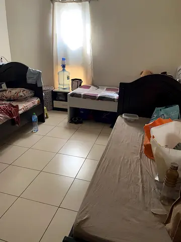 Indian Ladies exec,Burjuman metro,mall,bus stop