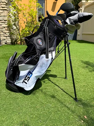 TS3 US kids clubs. Stand golf bag with set of clubs — used, good condition