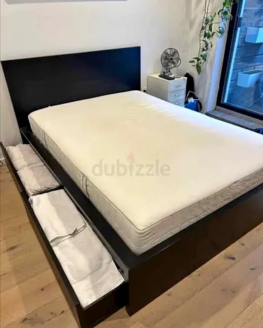 Malam queen size bed 160/200cm bed with 2 storage drawers underneath and Ikea mattress