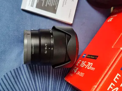 Sony 16-70mm F4 G OSS Lens