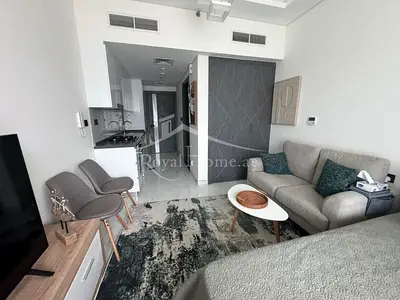 Stylish Apartment | Samana Park Views | Furnished