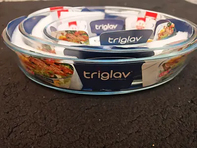 Triglav round glass baking/serving dishes set (3) - new with labels