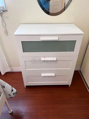 My white 3-drawer dresser with frosted panel - good condition