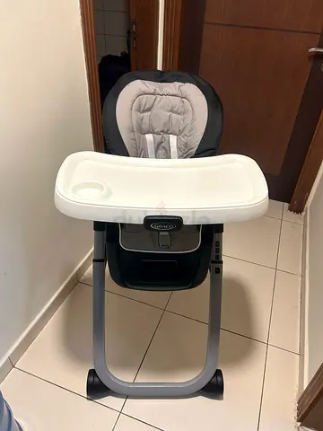Baby 6 in 1 high chair with removable tray - good condition, never used, brand new