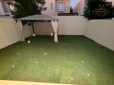 ✨ منزل تاون هاوس جميل بثلاث غرف نوم | حديقة خاصة | غرفة للخادمة | مجمع سكني عائلي في الزاهية، الشارقة ✨