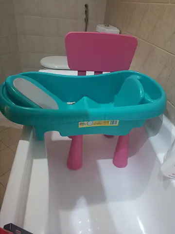 Baby bath tub