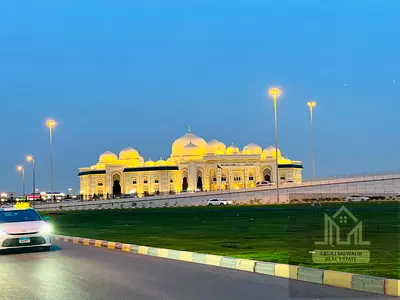 Offer No Commsion Directly Oner // With Parking// Ready To Move