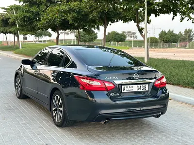 2017 Nissan ALTIMA — фото 5