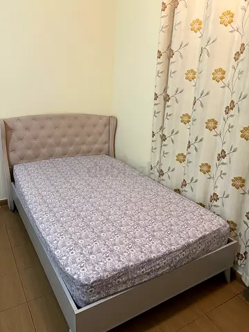 120 x 200 Bed with Mattress for Sale!