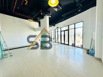 Walke able Distance From Metro Station Spacious Shop Available Rent