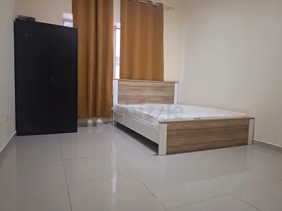 Room available for working women, Sharjah Al Nahda, 2300 AED per month.