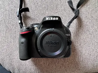 Nikon D5200 DSLR Camera Full Kit for Sale