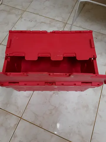 Used Plastic Crate with lid | Bulk Available
