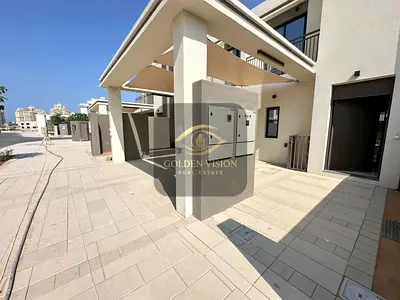 Cozy 2 bedroom townhouse Falcon island South