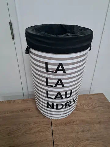 Laundry basket(Good Condition)
