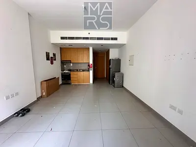 Studio for Sale in Al Mamsha | Vacant Unit | Compact Living | Smart Buy