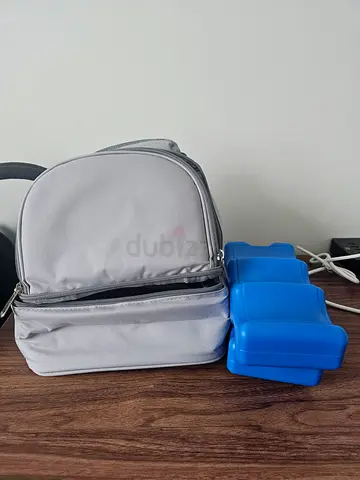 Breastmilk cooler bag and 2 portable ice packs