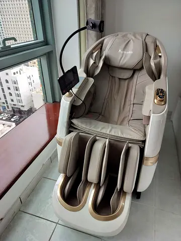 BeHealth Flylux 3D SL-Track Massage Chair — Warranty until Nov 2027