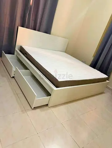 Malam king size bed 180/200cm bed with 2 storage drawers underneath and Ikea mattress is available