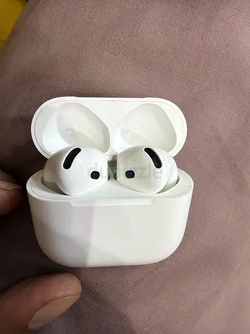 AirPods 4 ANC