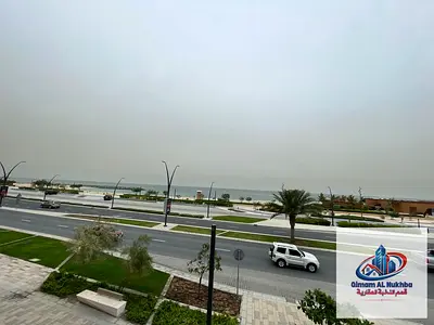 شقة غرفتين وصالة للإيجار بالفشت على شاطئ الحيرة أول ساكن، بلكونة، خزائن بالحائط، غرفة غسيل، 3 حمام، باركينج، 15 يوم مجاناً، موقع مميز