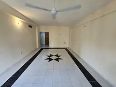 2BR  living room / spacious / open view / flexible payment / fully renovated building / family