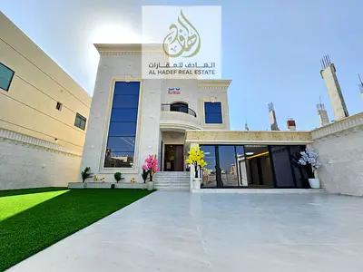 للبيع في إمارة عجمان منطقة المويهات فيلا سكنية تجارية أول ساكن بموقع استراتيجي مميز جداً على شارع رئيسي أسفلت مع ارتداد كبير ومساحة أرض 5000 قدم مربع،