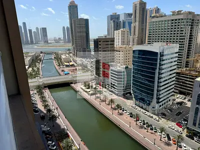 شقة غرفة وصالة للإيجار بمنطقة المجاز ( القصباء ) الشارقة