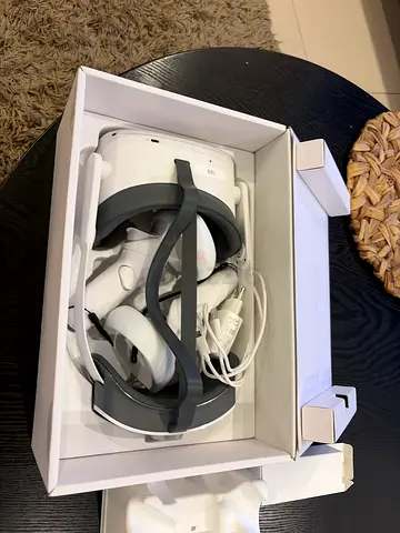 Pico neo 3 pro vr headset 256 gb storage 2024 bought used once 6 pcs available 4k standalone