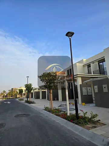 Ready to move Townhouse with payment plan | 3 BR + maid | Brand new TH