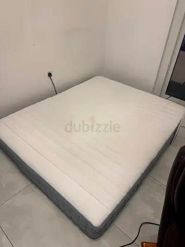 IKEA Valevag 160x200cm mattress + 2 bedsheets + protector