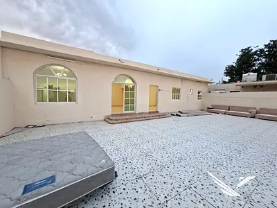 Spacious!5 bedroom villa hall majlis double story maid room al jazzat sharjah