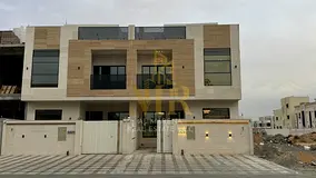 Two-story villa with a rooftop terrace for sale in a prime location, including registration and owne