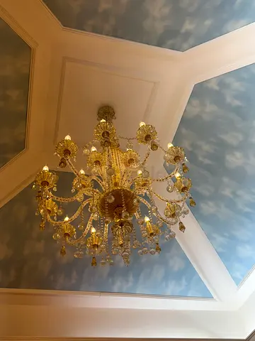 Elegant Chandelier for Luxurious Homes