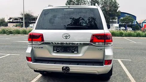 صورة 8 لـ 2018 Toyota LAND CRUISER