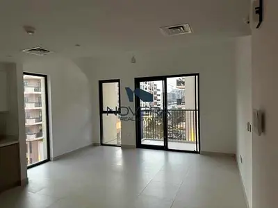 Elegant 3-bedroom + maid’s room in Sharjah’s top waterfront community | Modern, spacious, and ready to move.