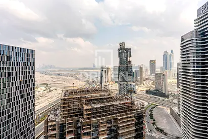High Floor | Green Park View | Direct Mall Access