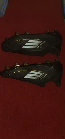 Football shoes (42EU)