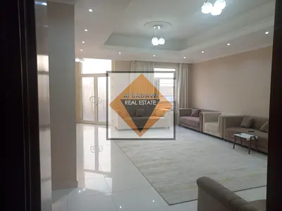 فيلا فاخرة مكونة من خمس غرف نوم
