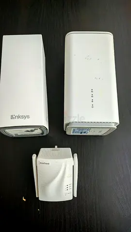 Linksys MX2000 mesh router and oppo 5G CPE T1a and Bros trend wifi extender networking equipment