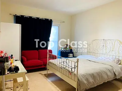 Unfurnished | Vacant | Higher Floor
