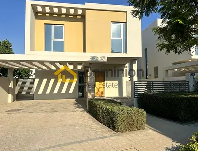 PARK FACING SPACIOUS 4BEDROOM CORNER