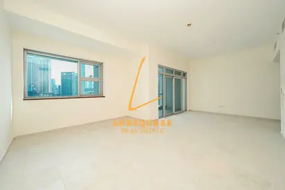 Vacant in April | Pool view | Convenient Location