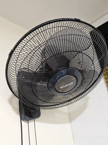 Khind wall-mounted oscillating fan - Excellent Condition