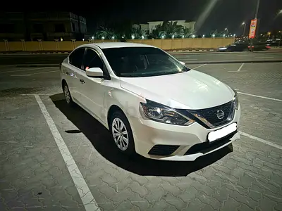 Nissan Sentra 2016 low milage lady driven excellant conditions