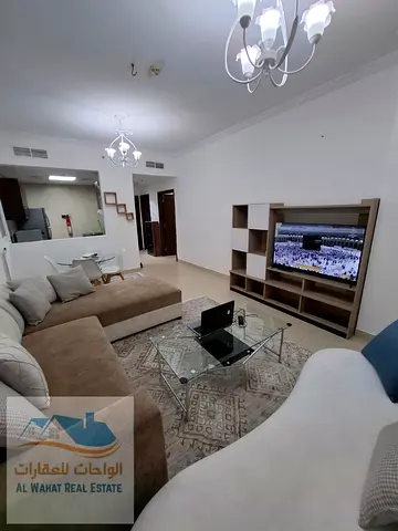 One bedroom and living room, second occupant, furnished, available for monthly rent. 2 bathrooms, balcony, opposite City Centre. All bills included, f