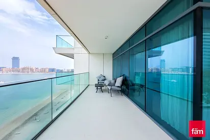Palm Views | Luxurious 3br | Private Beach