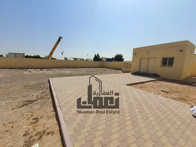 حوطة صناعية للإيجار في الصجعة 10000 قدم مع كهرباء وماء وصرف صحي جاهزة