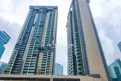 Stunning 2BR | Burj Khalifa & Sea View Unit